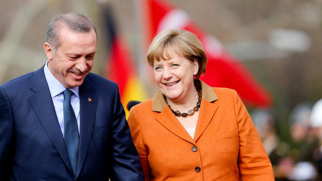 Ερντογάν σε Μέρκελ: Η ΕΕ υπέκυψε στον εκβιασμό Ελλάδας και Κύπρου
